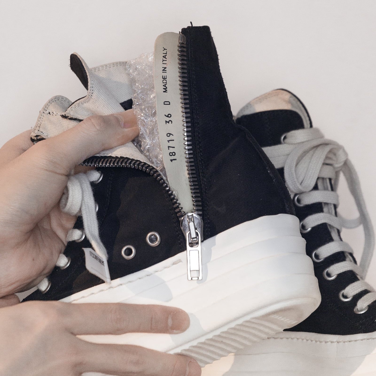 Rick Owens Double Bumper Nylon SZ: 36