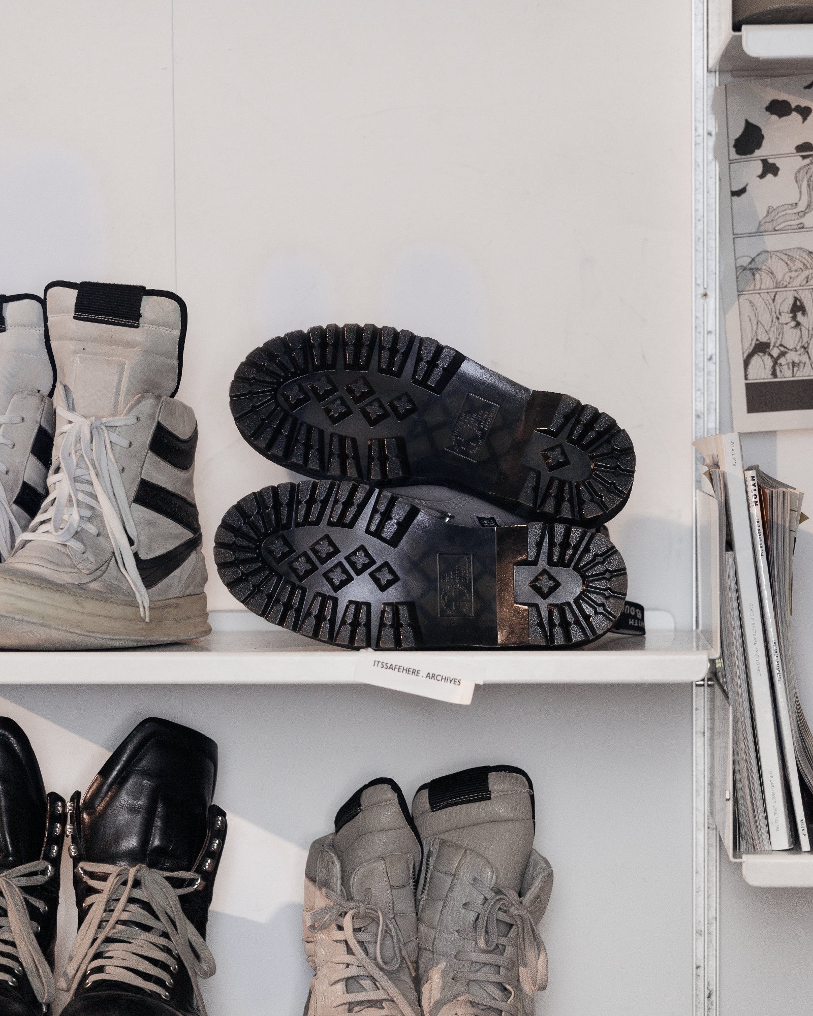 DS Rick Owens x Dr. Martens 1460 Bex Leather Boot – Grey