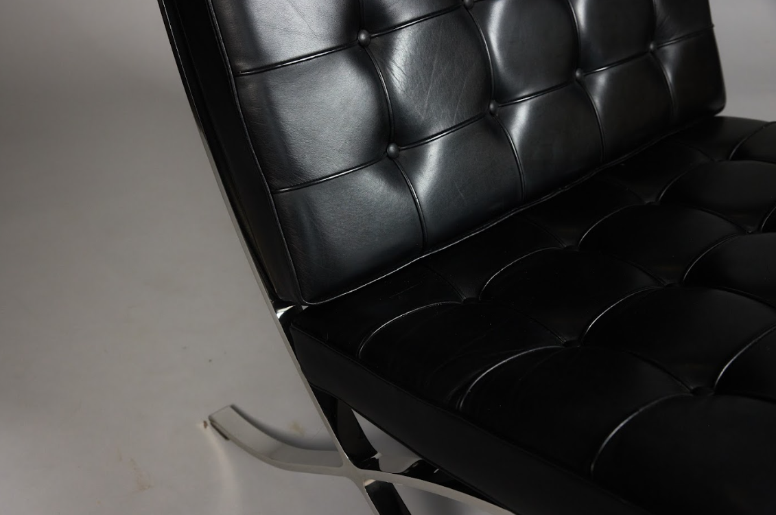 Barcelona Chair by Ludwig Mies van der Rohe & Lilly Reich for Knoll, 1929s