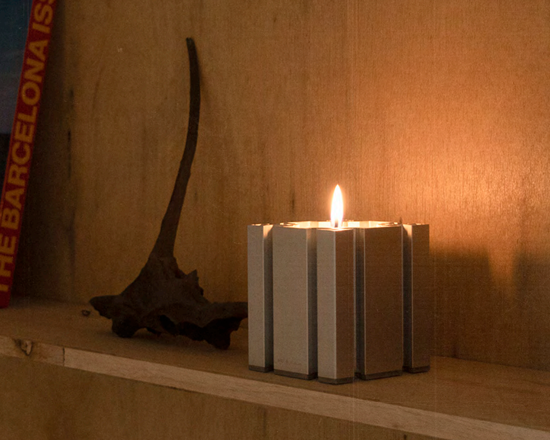 AL-RESEARCH Scented Candle by Mo_&_A