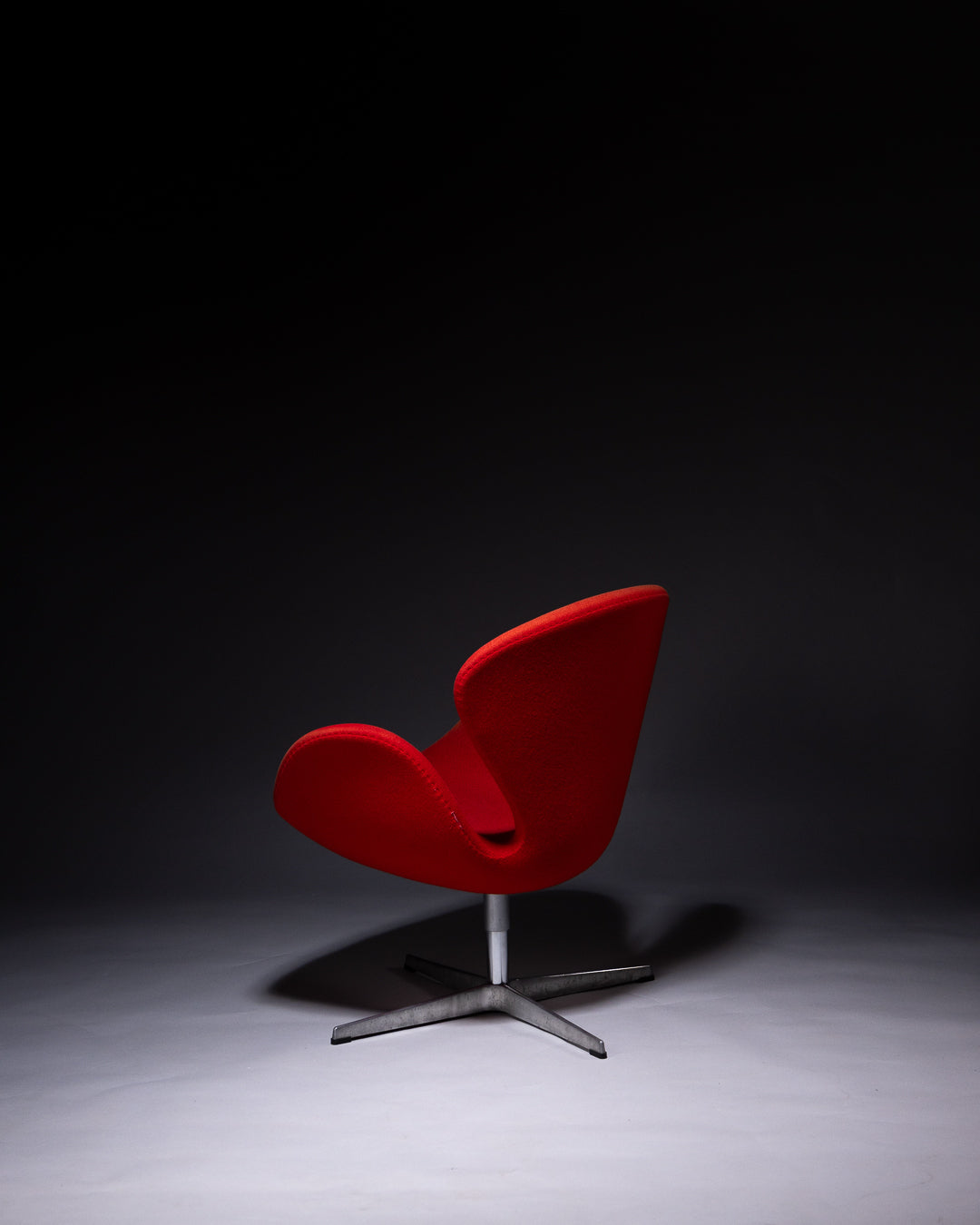 Swan Chair by Arne Jacobsen for Fritz Hansen, 1958