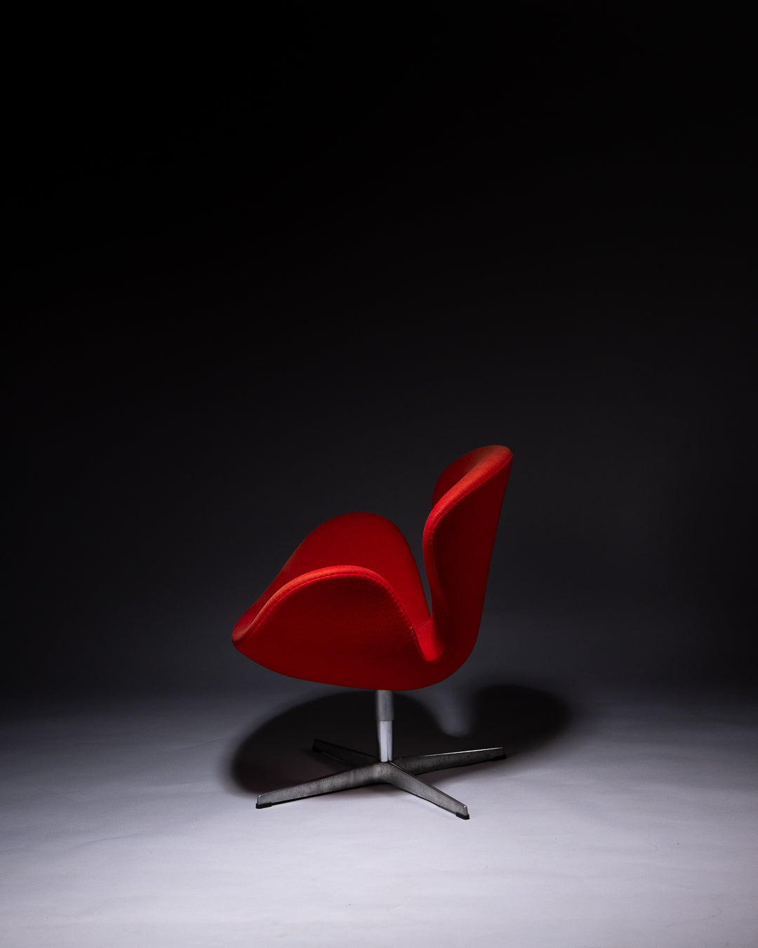 Swan Chair by Arne Jacobsen for Fritz Hansen, 1958
