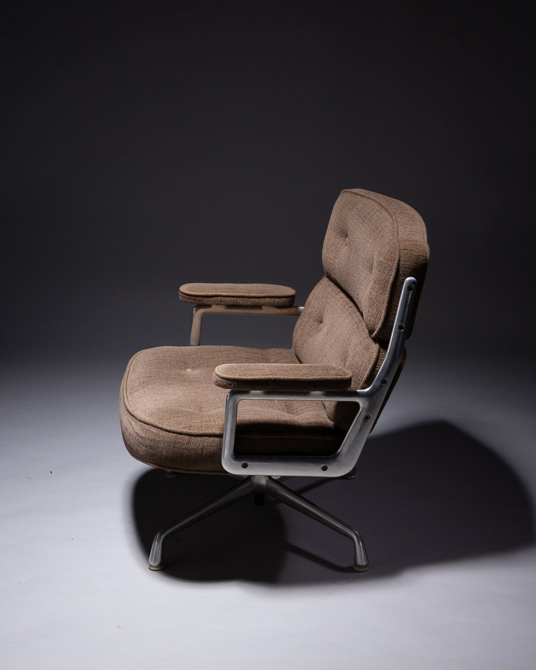 Eames Time Life Lounge Chair by Charles and Ray Eames for Herman Miller, 1961 Brown
