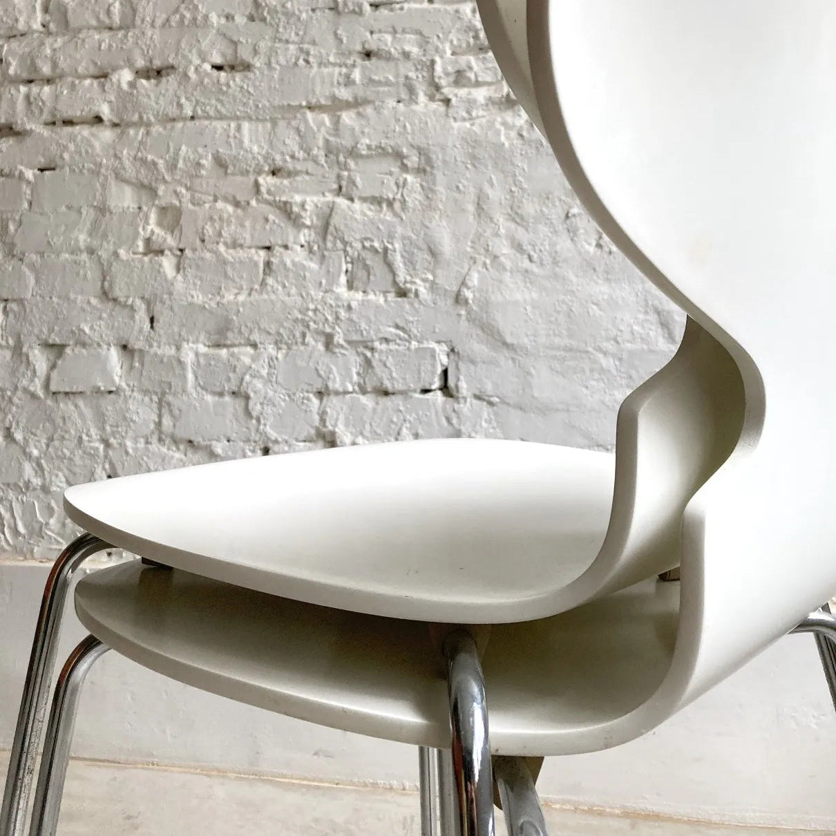 現貨 Ant Chair, White/Chrome, Fritz Hansen
