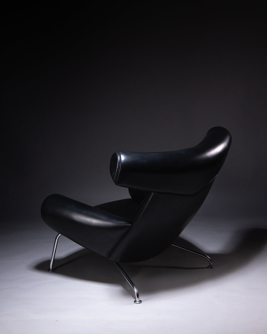 Ox Chair by Hans J. Wegner, 1980