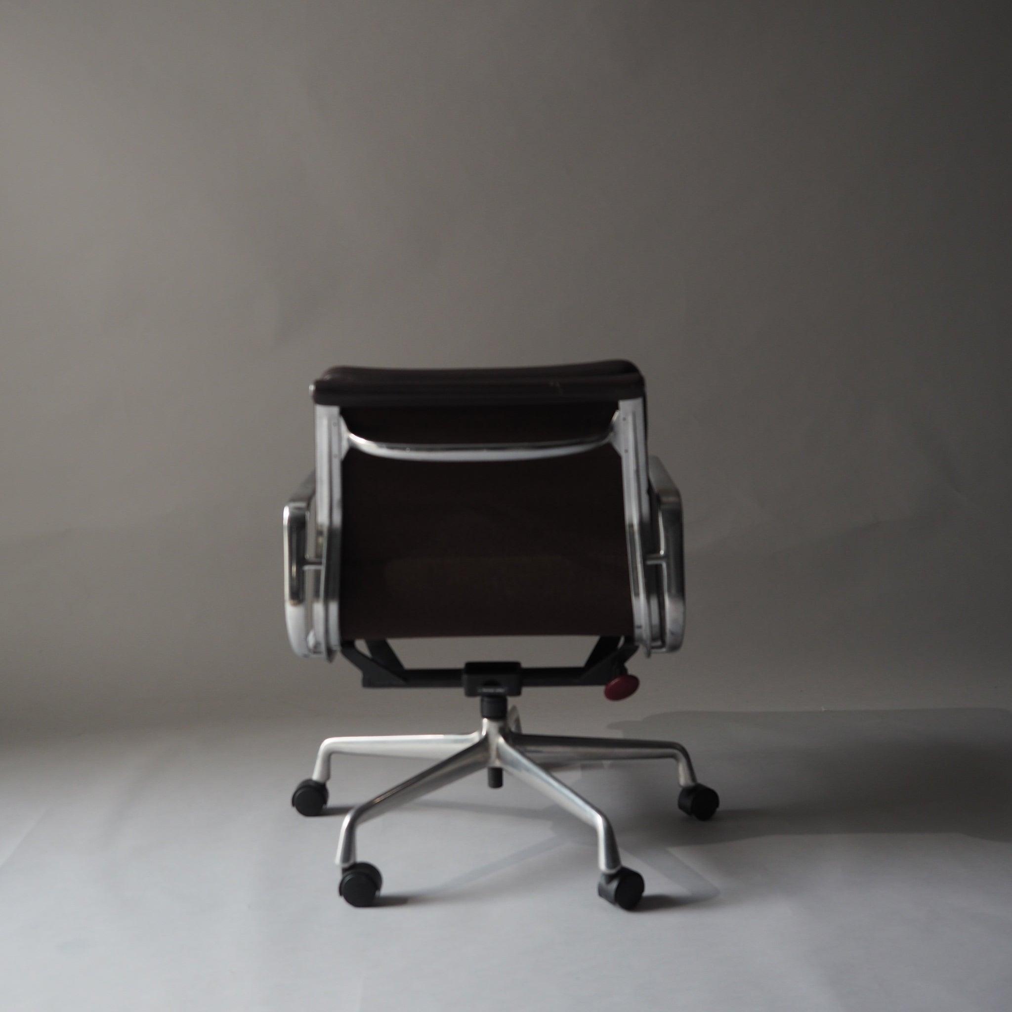 Soft Pad Office Chair by Charles and Ray Eames for Herman Miller, 1990s #30