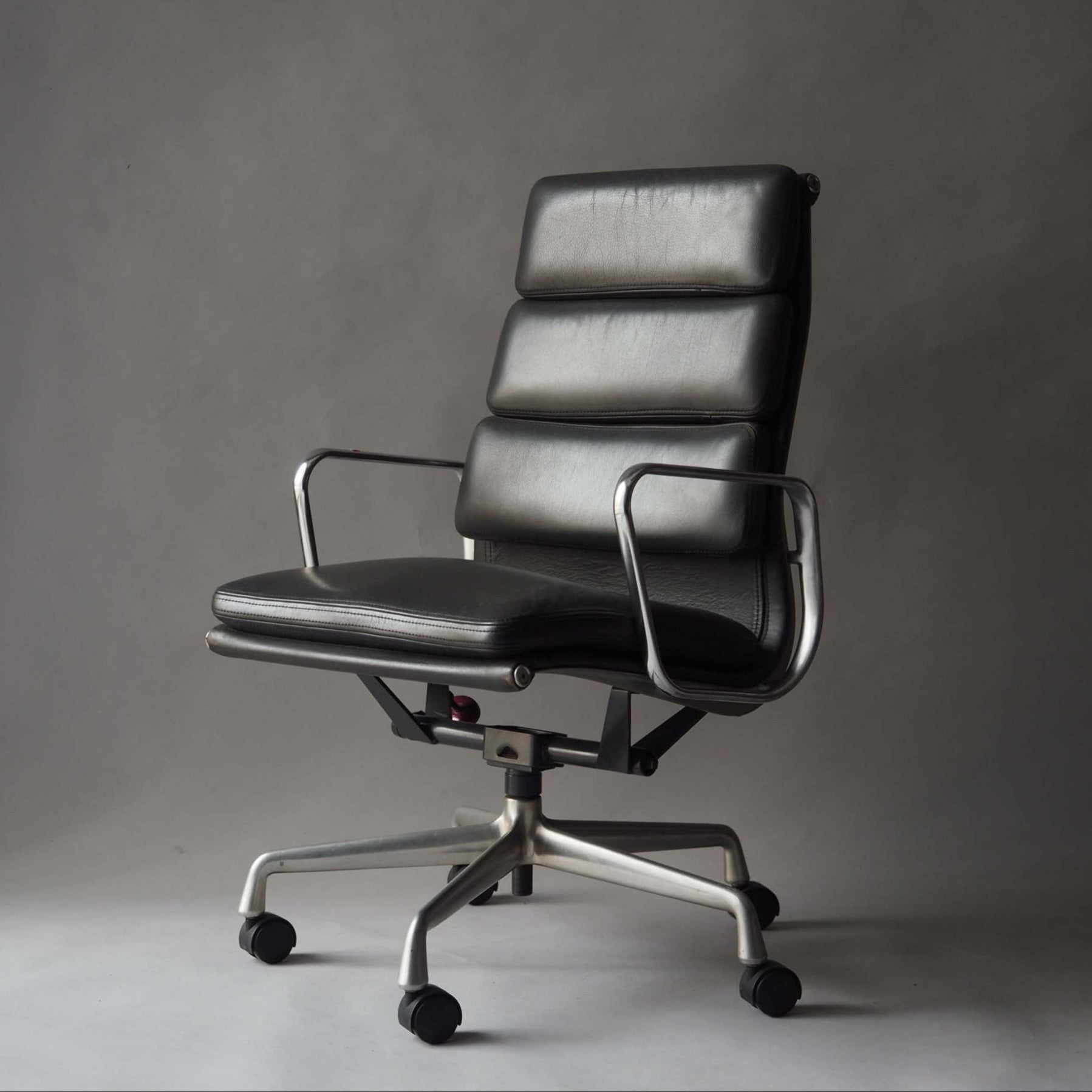 Soft Pad Office Chair by Charles and Ray Eames for Herman Miller, 1990s #26