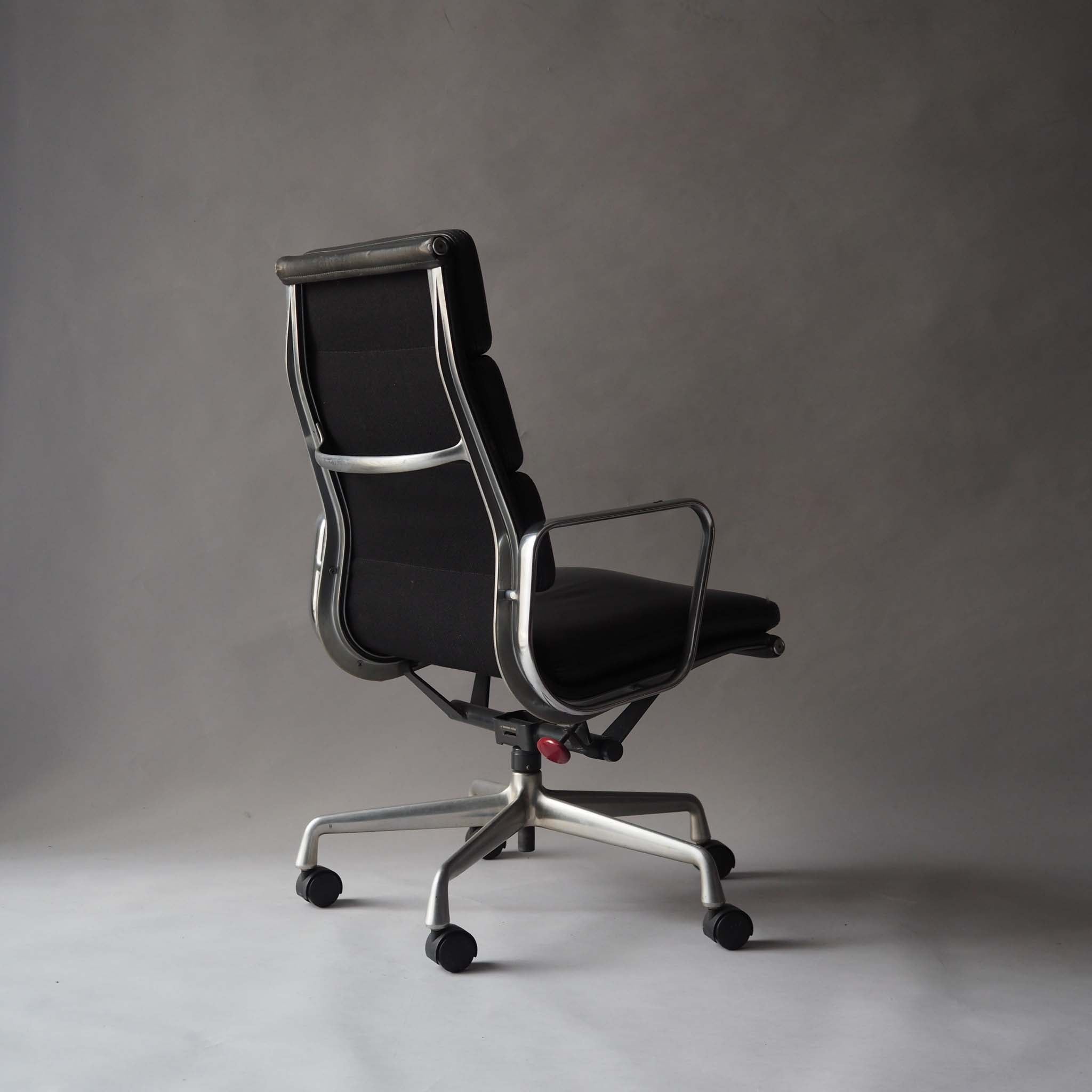 Soft Pad Office Chair by Charles and Ray Eames for Herman Miller, 1990s #26