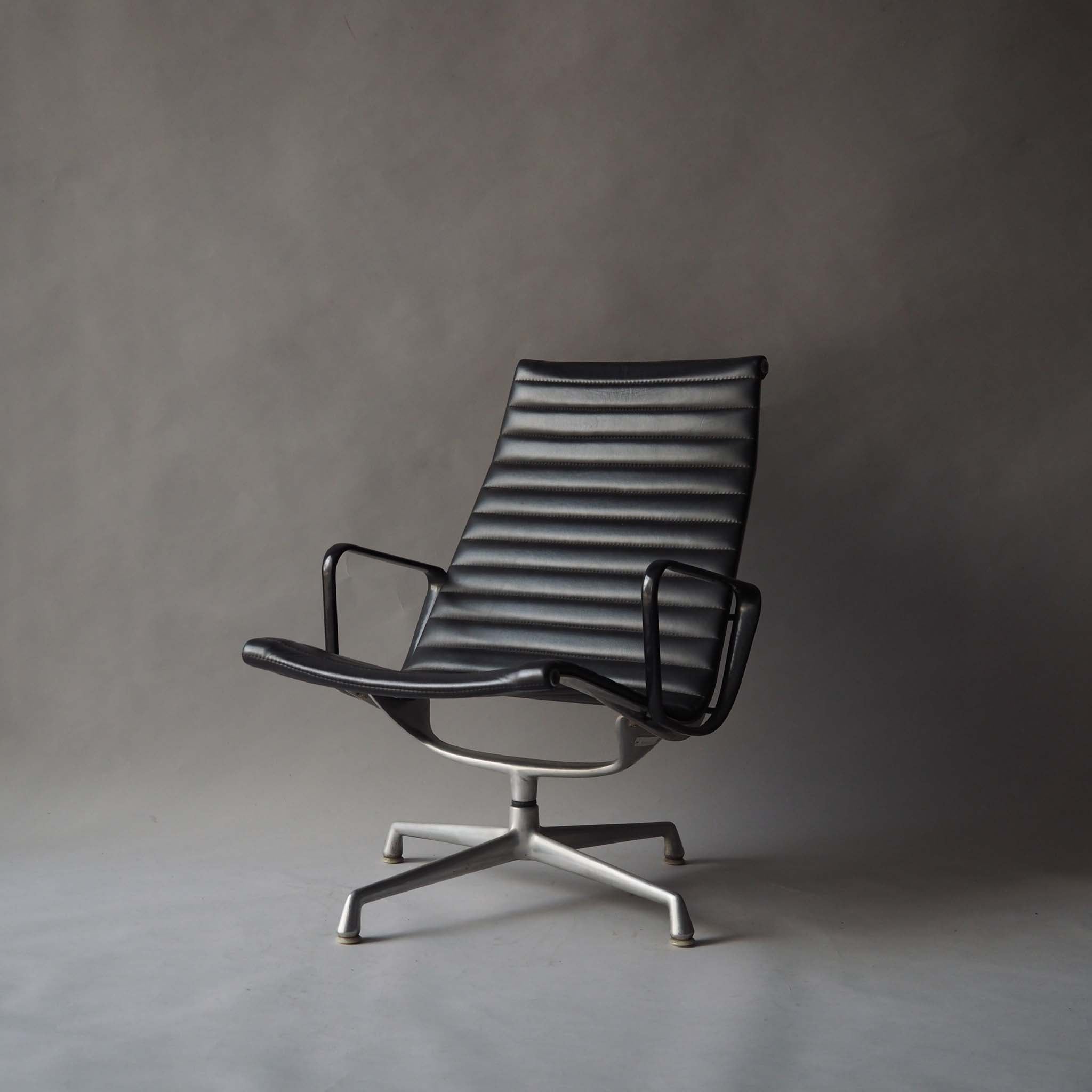 Eames AG Lounge Chair by Charles and Ray Eames for Herman Miller, 1990s #A3