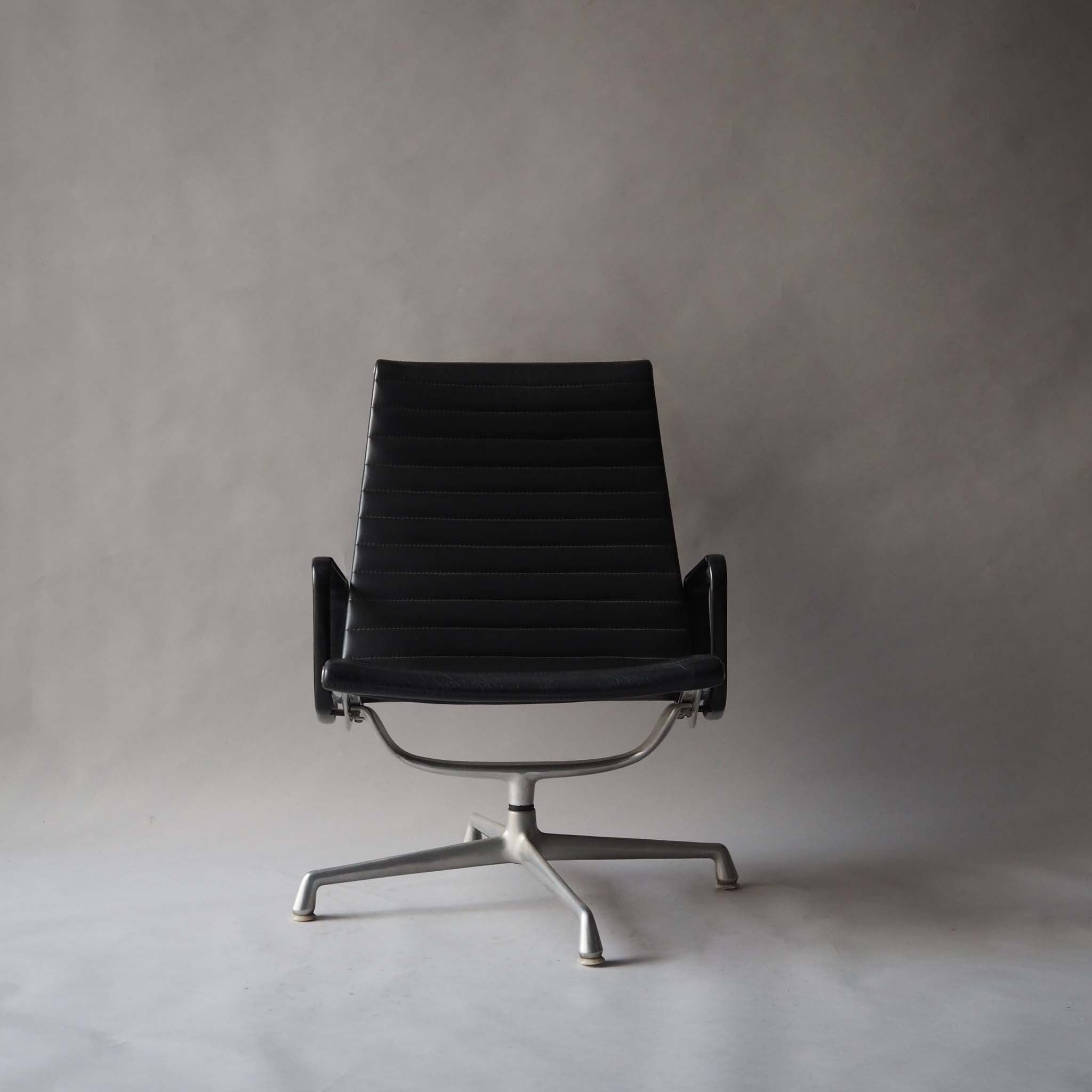 Eames AG Lounge Chair by Charles and Ray Eames for Herman Miller, 1990s #A4