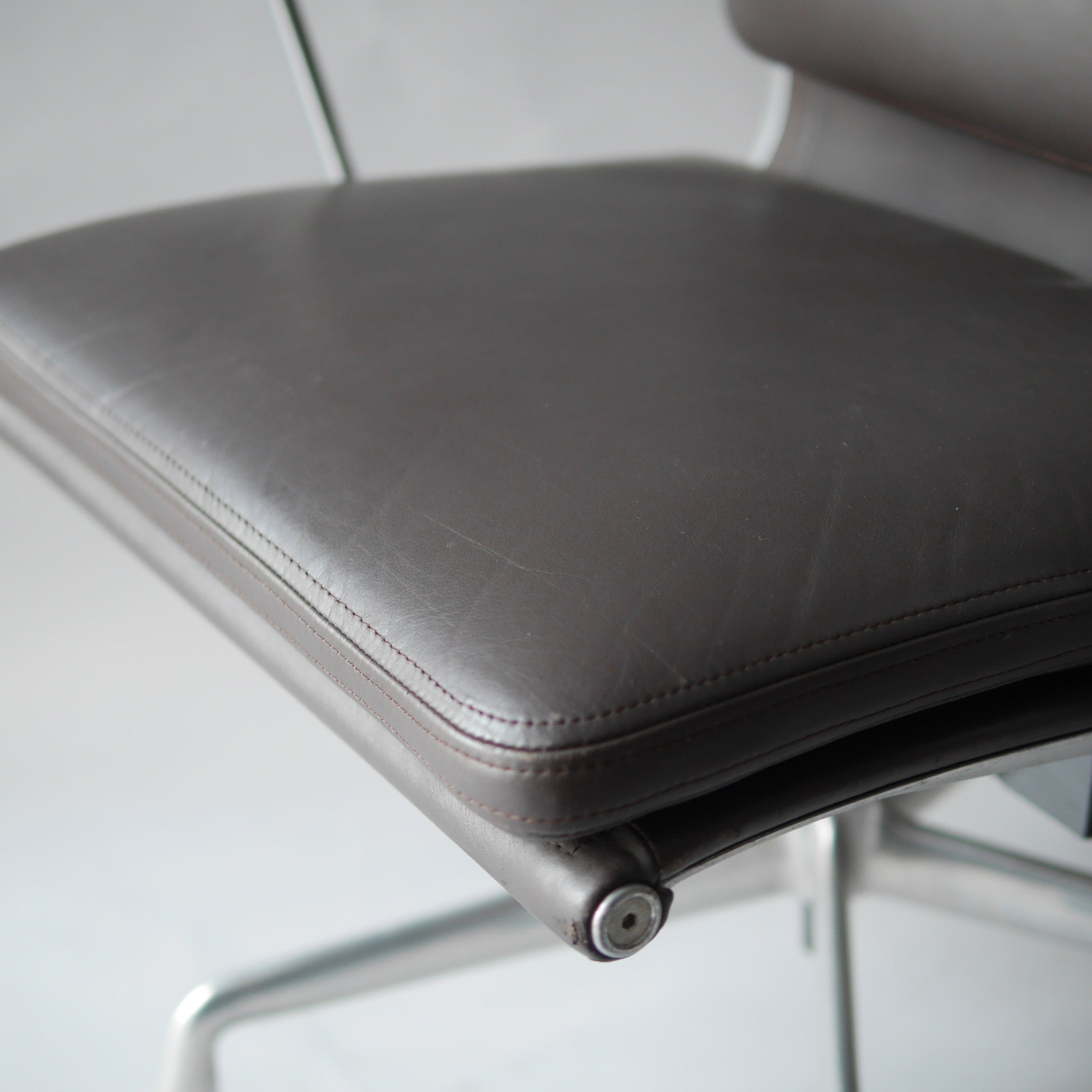 Soft Pad Office Chair by Charles and Ray Eames for Herman Miller, 1990s #4