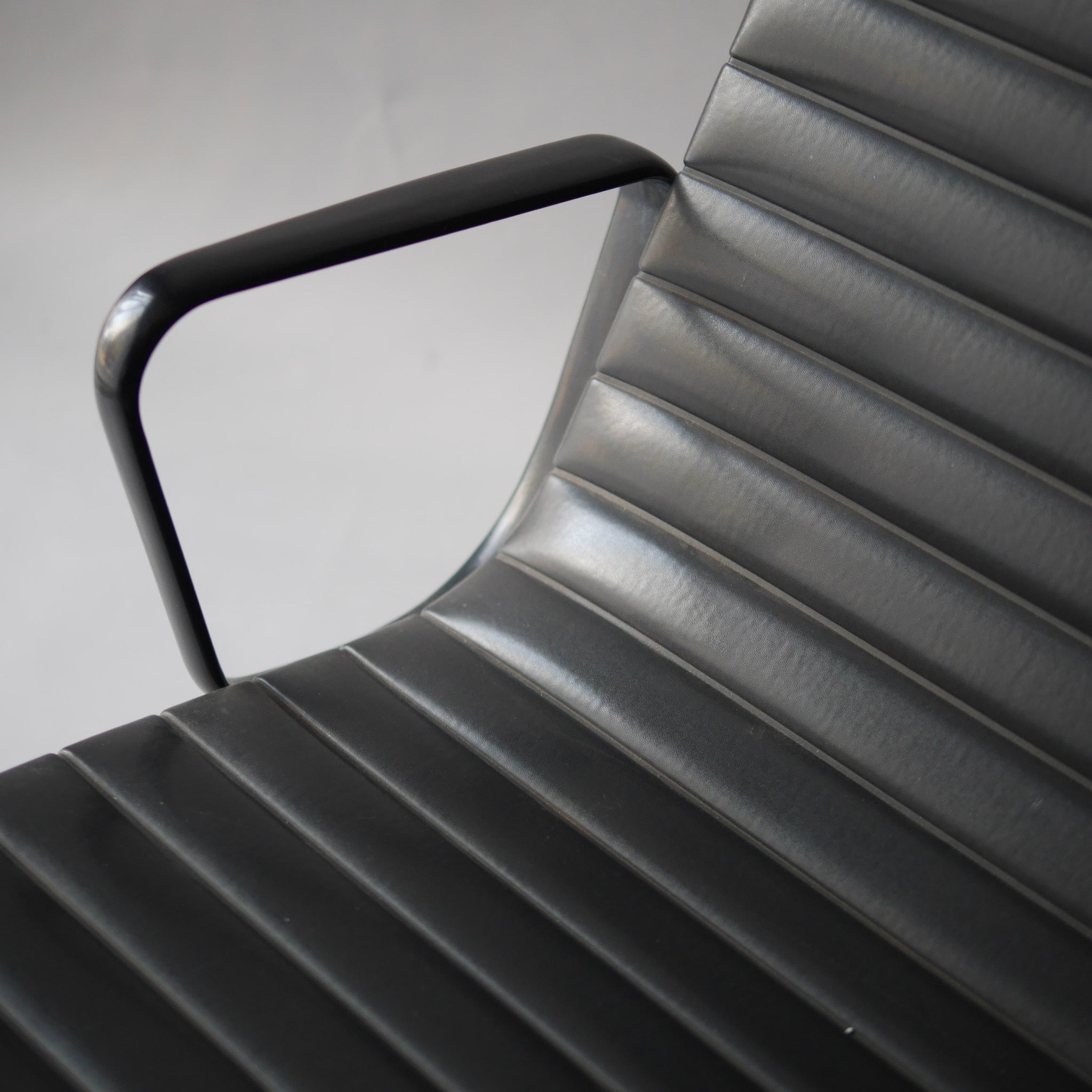 Eames AG Lounge Chair by Charles and Ray Eames for Herman Miller, 1990s #A1