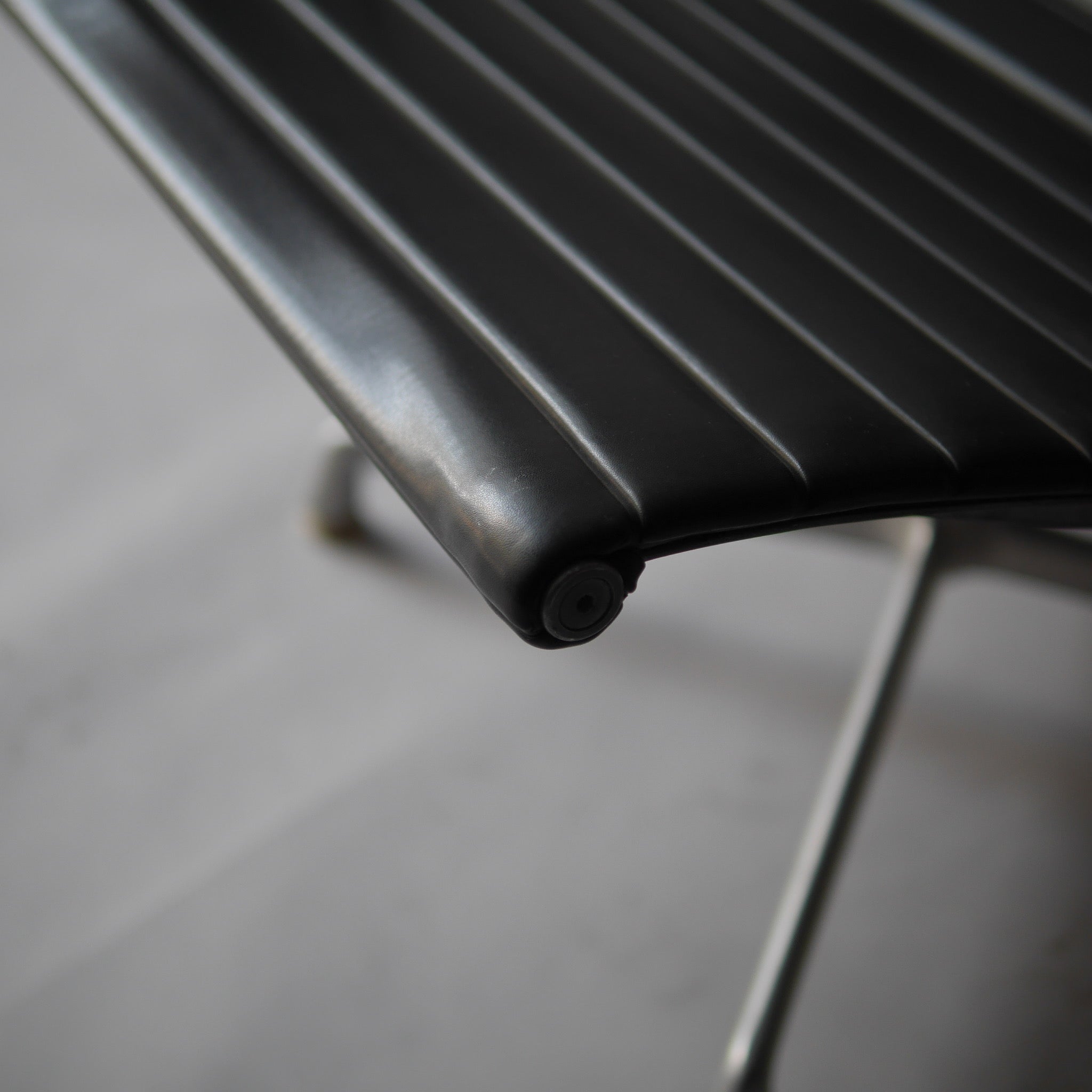 Eames AG Lounge Chair by Charles and Ray Eames for Herman Miller, 1990s #A1