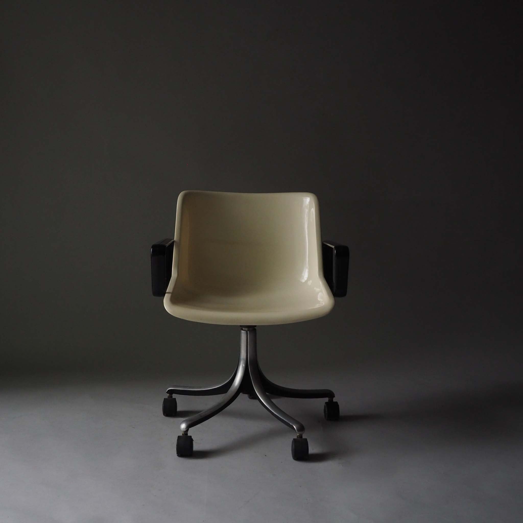 Tecno Office Chair by Osvaldo Borsani For Tecno, 1980s