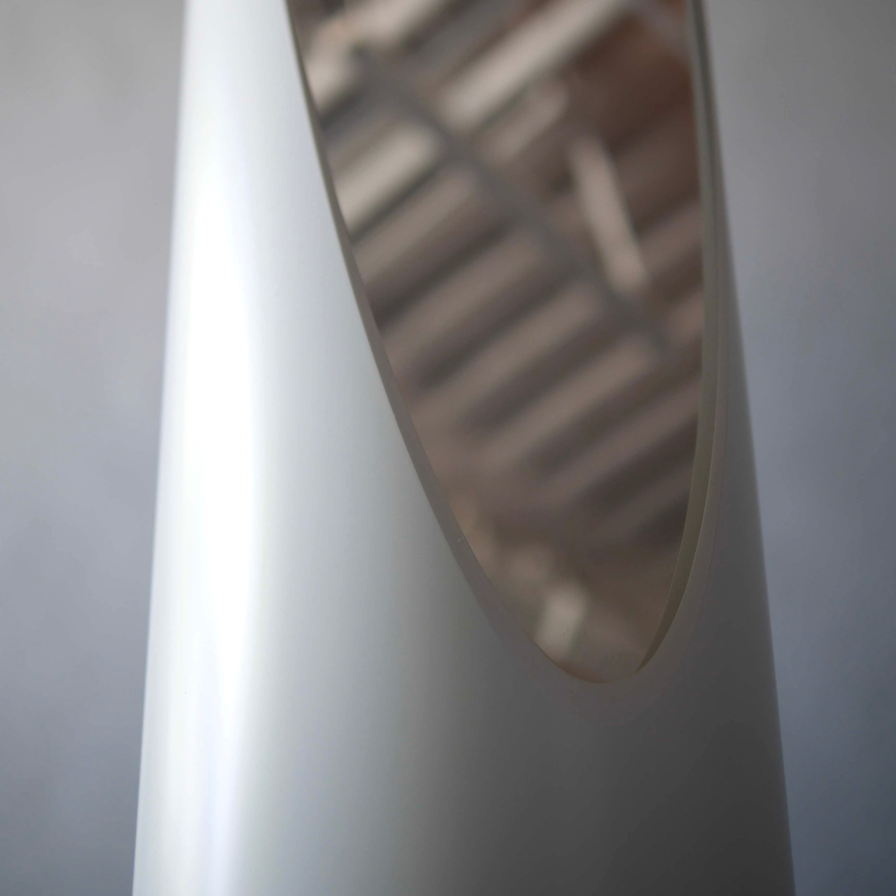 預購收受中 UNGHIA MIRROR 唇膏鏡 - Grigio 銀灰