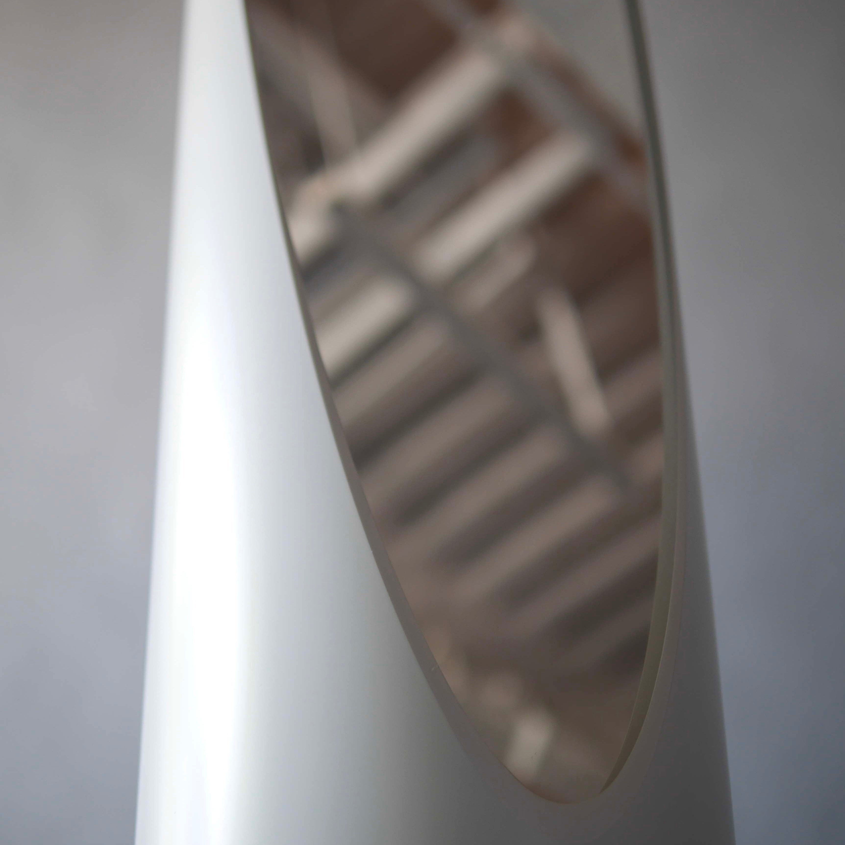 預購收受中 UNGHIA MIRROR 唇膏鏡 - Pure White 白色