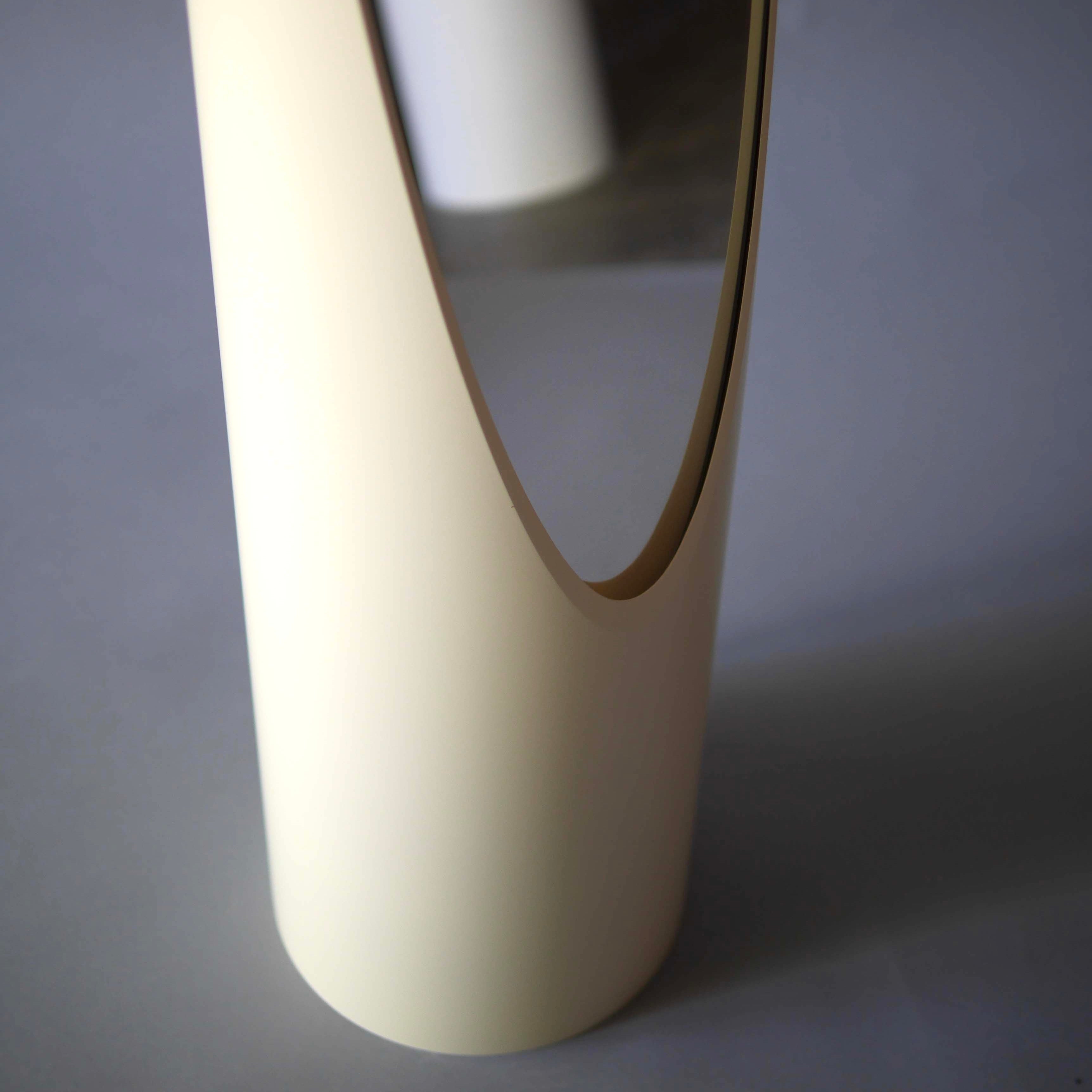 預購收受中 UNGHIA MIRROR 唇膏鏡 - Avorio 象牙白