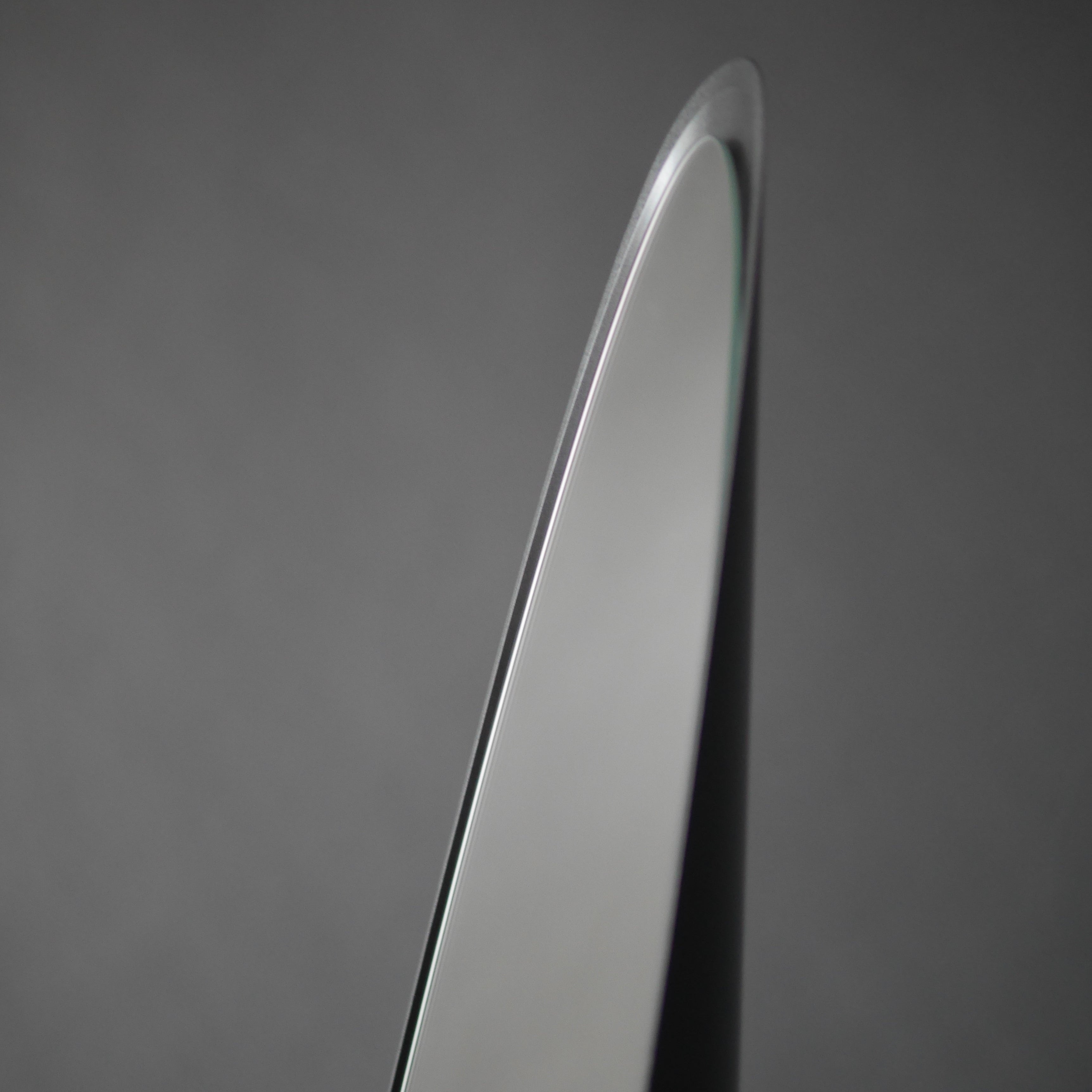9月到貨 UNGHIA MIRROR 唇膏鏡 - 金屬銀 Pearl Dark Silver