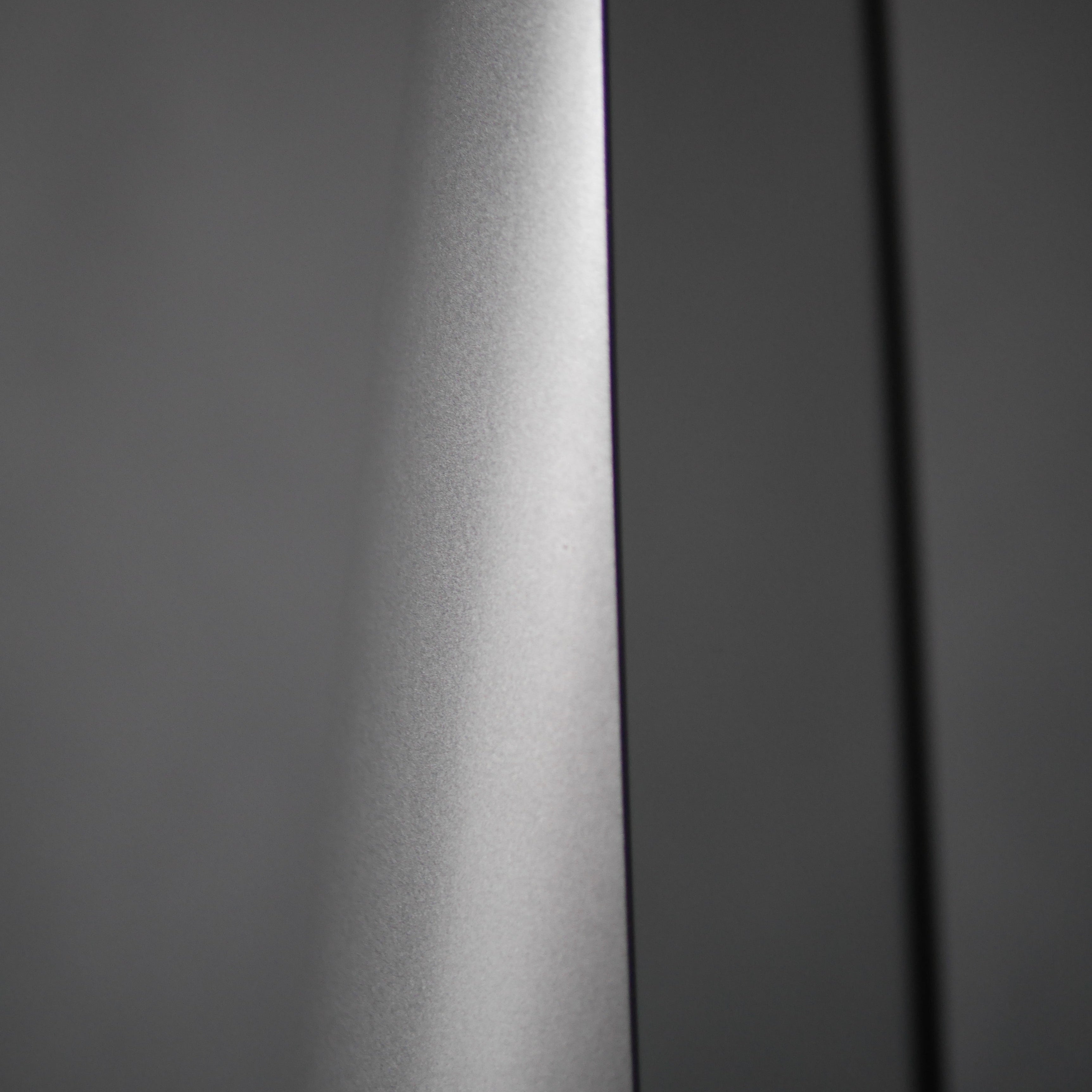 9月到貨 UNGHIA MIRROR 唇膏鏡 - 金屬銀 Pearl Dark Silver
