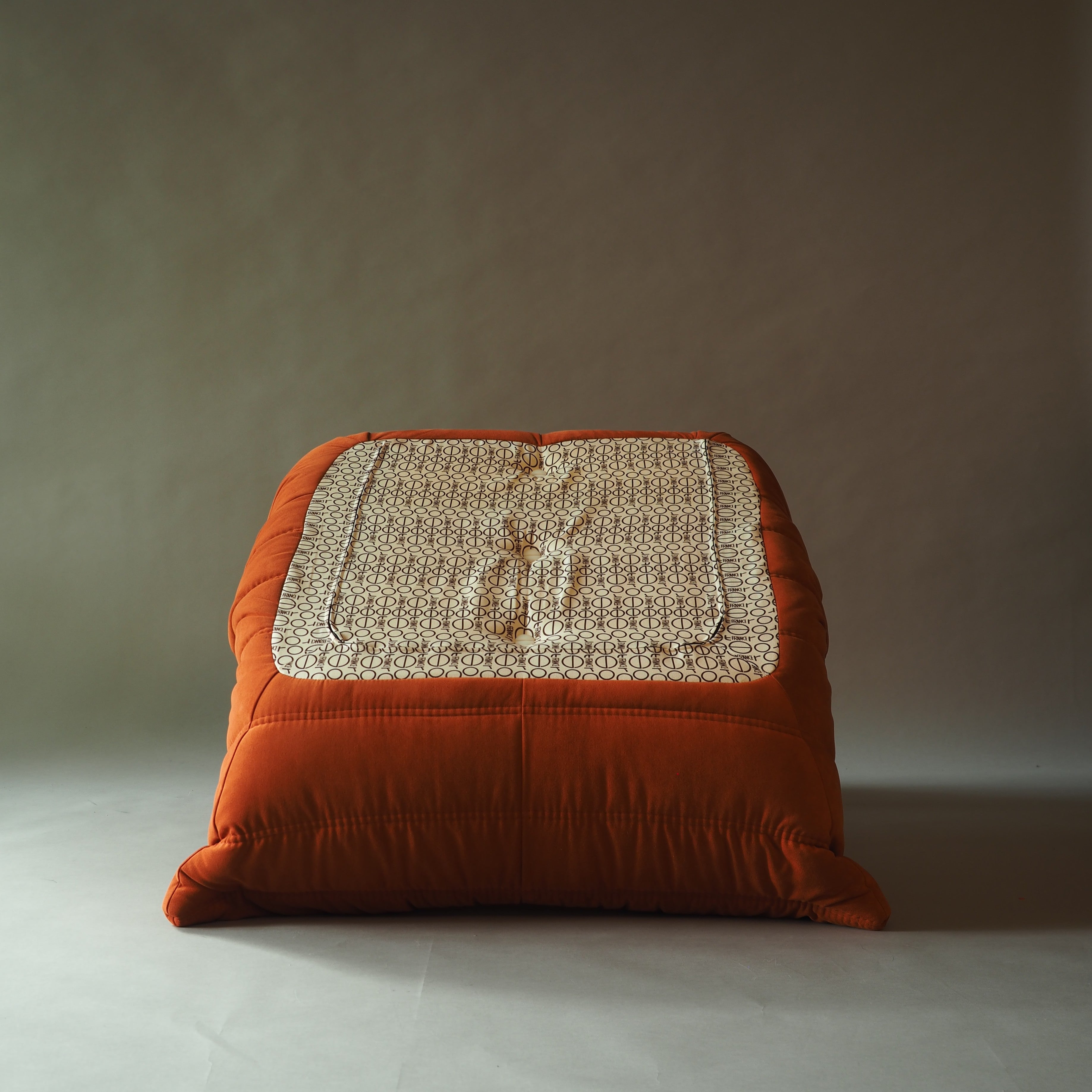 現貨 LIGNE ROSET JP TOGO, HP 8253 Terracotta, 1P 單人沙發