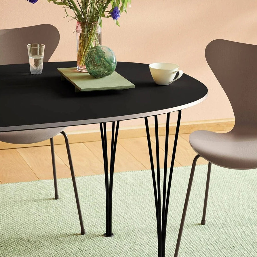 預購收受中 Super-Ellipse™ Dining Table, Fritz Hansen