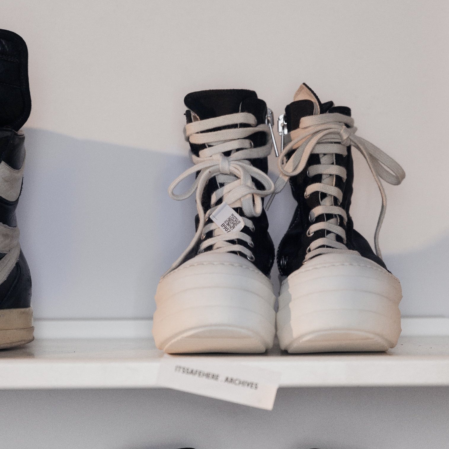 Rick Owens Double Bumper Nylon SZ: 36