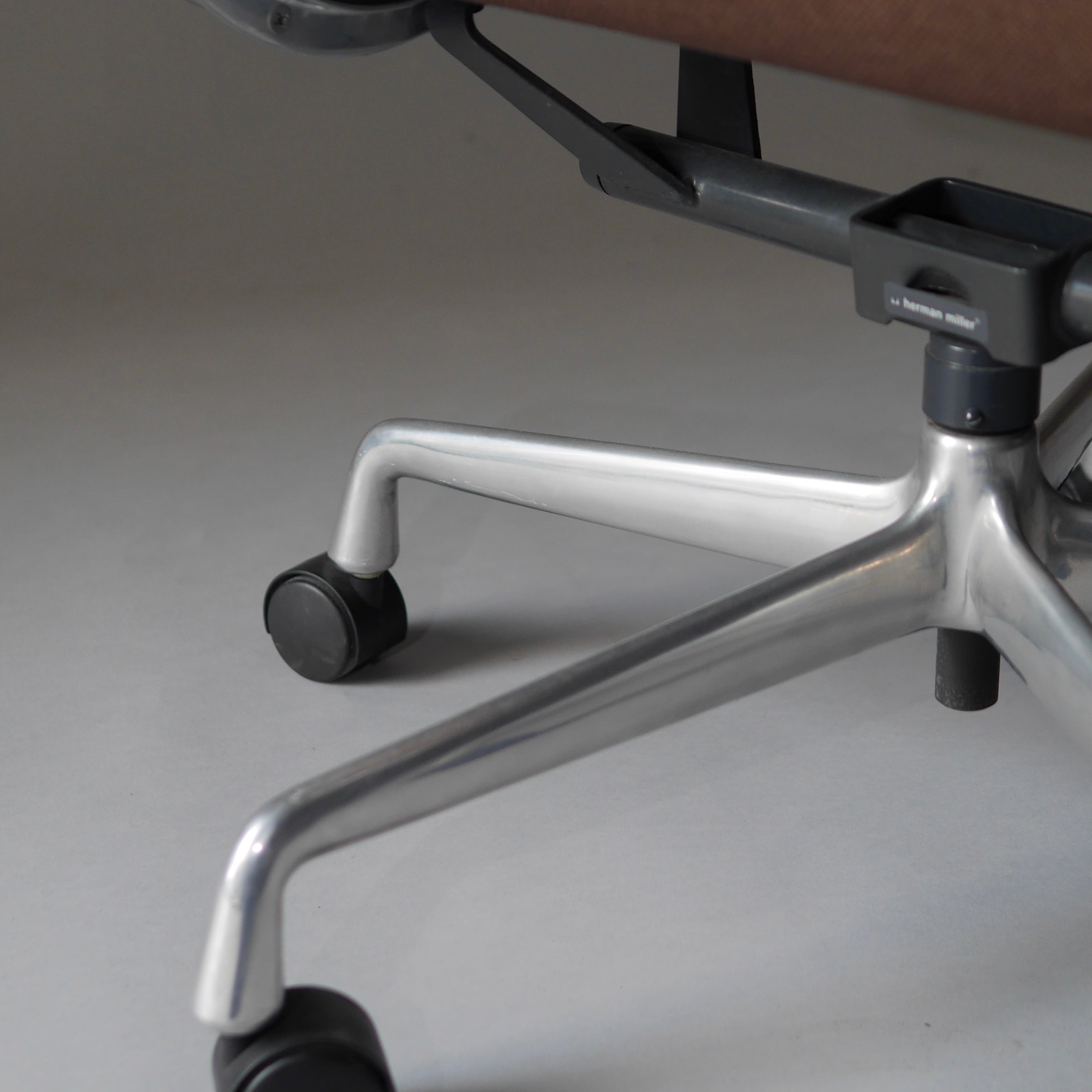 Soft Pad Office Chair by Charles and Ray Eames for Herman Miller, 1990s #30