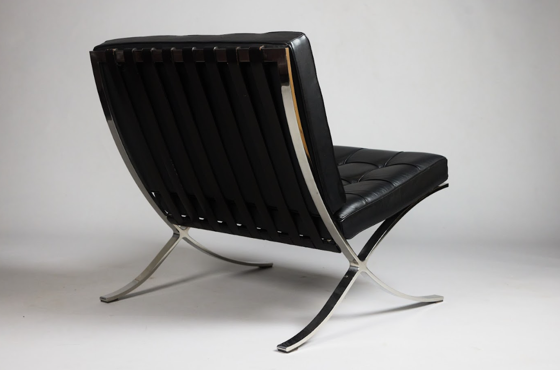 Barcelona Chair by Ludwig Mies van der Rohe ＆ Lilly Reich for Knoll, 1929s