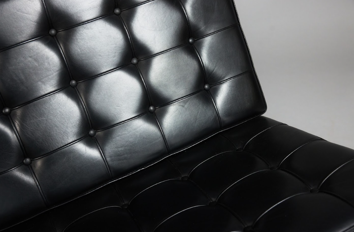 Barcelona Chair by Ludwig Mies van der Rohe ＆ Lilly Reich for Knoll, 1929s