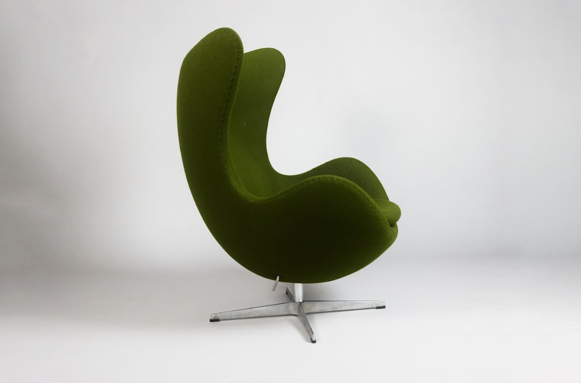 Egg Chair with Ottoman by Arne Jacobsen for Fritz Hansen, 1958 Green