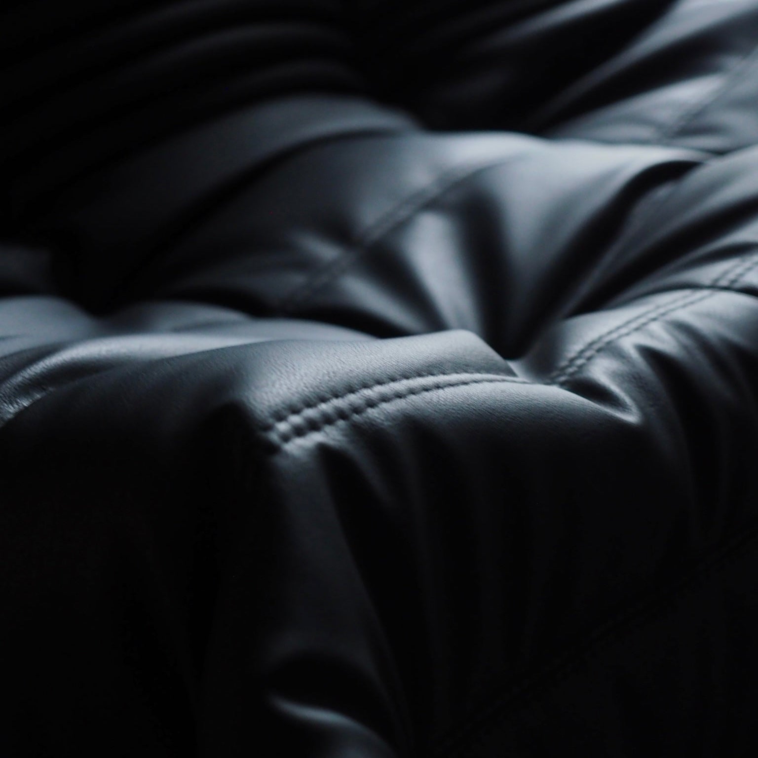 12月到貨 LIGNE ROSET JP TOGO, 科技皮革, 2P 雙人沙發