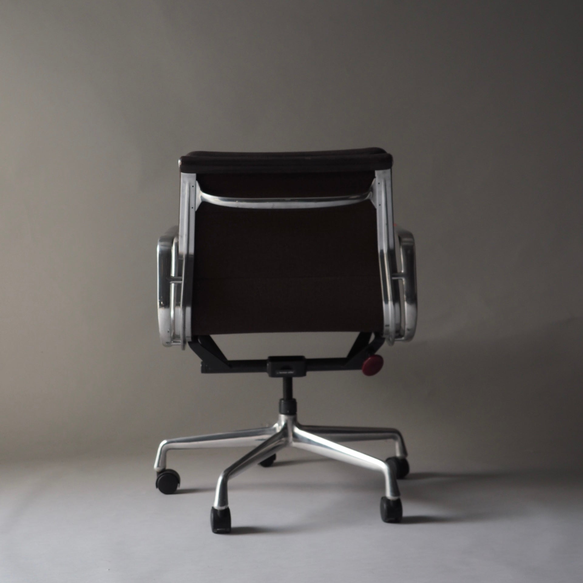 Soft Pad Office Chair by Charles and Ray Eames for Herman Miller, 1990s #6