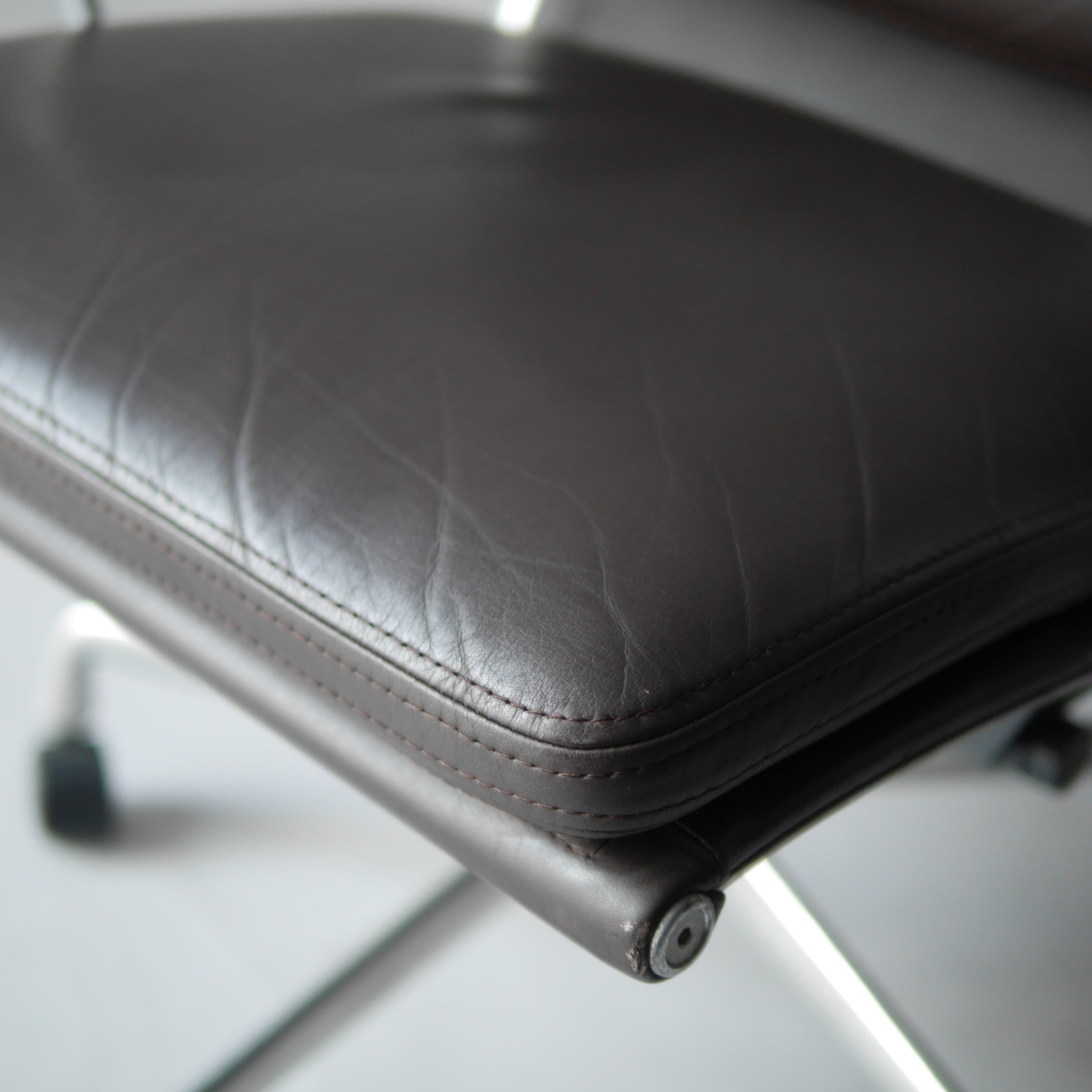 Soft Pad Office Chair by Charles and Ray Eames for Herman Miller, 1990s #40