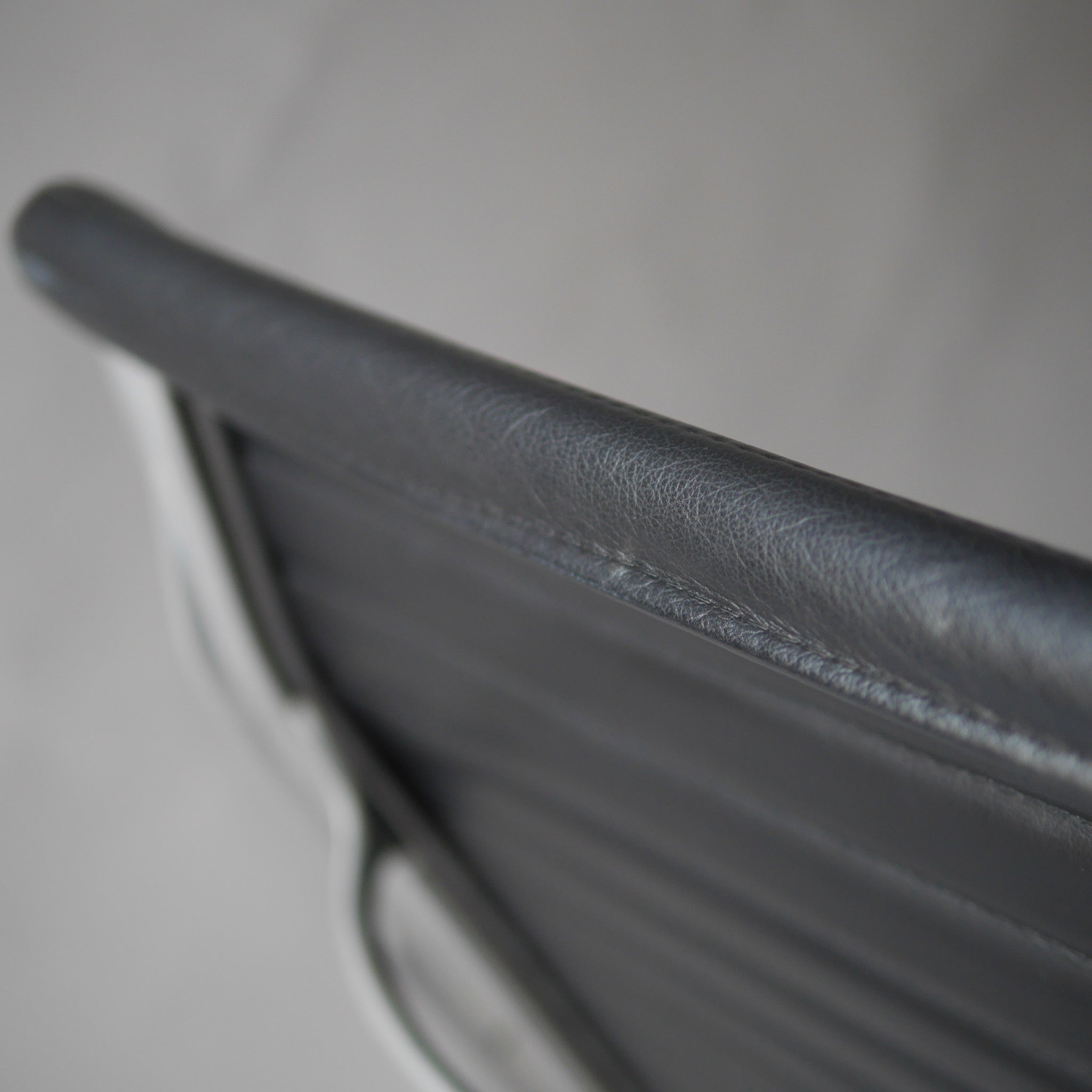 Eames AG Lounge Chair by Charles and Ray Eames for Herman Miller, 1990s #A4