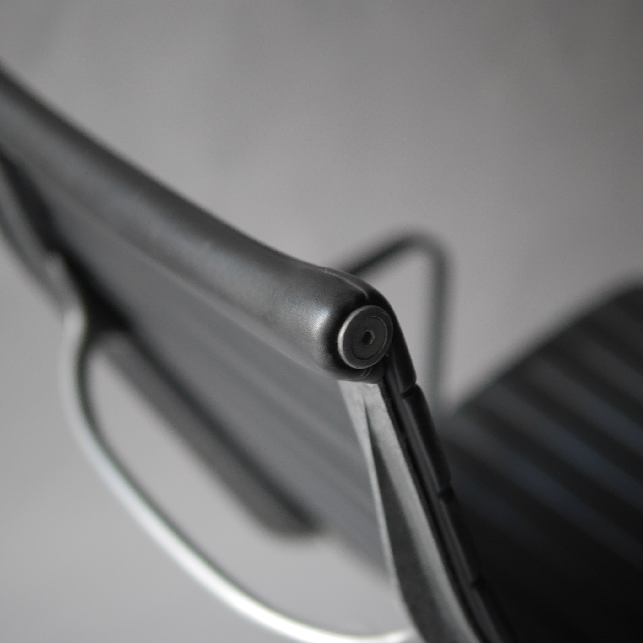 Eames AG Lounge Chair by Charles and Ray Eames for Herman Miller, 1990s #A1