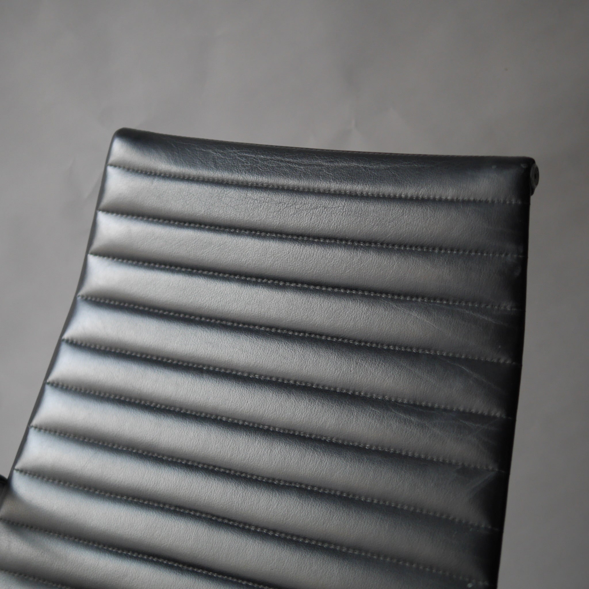 Eames AG Lounge Chair by Charles and Ray Eames for Herman Miller, 1990s #A2