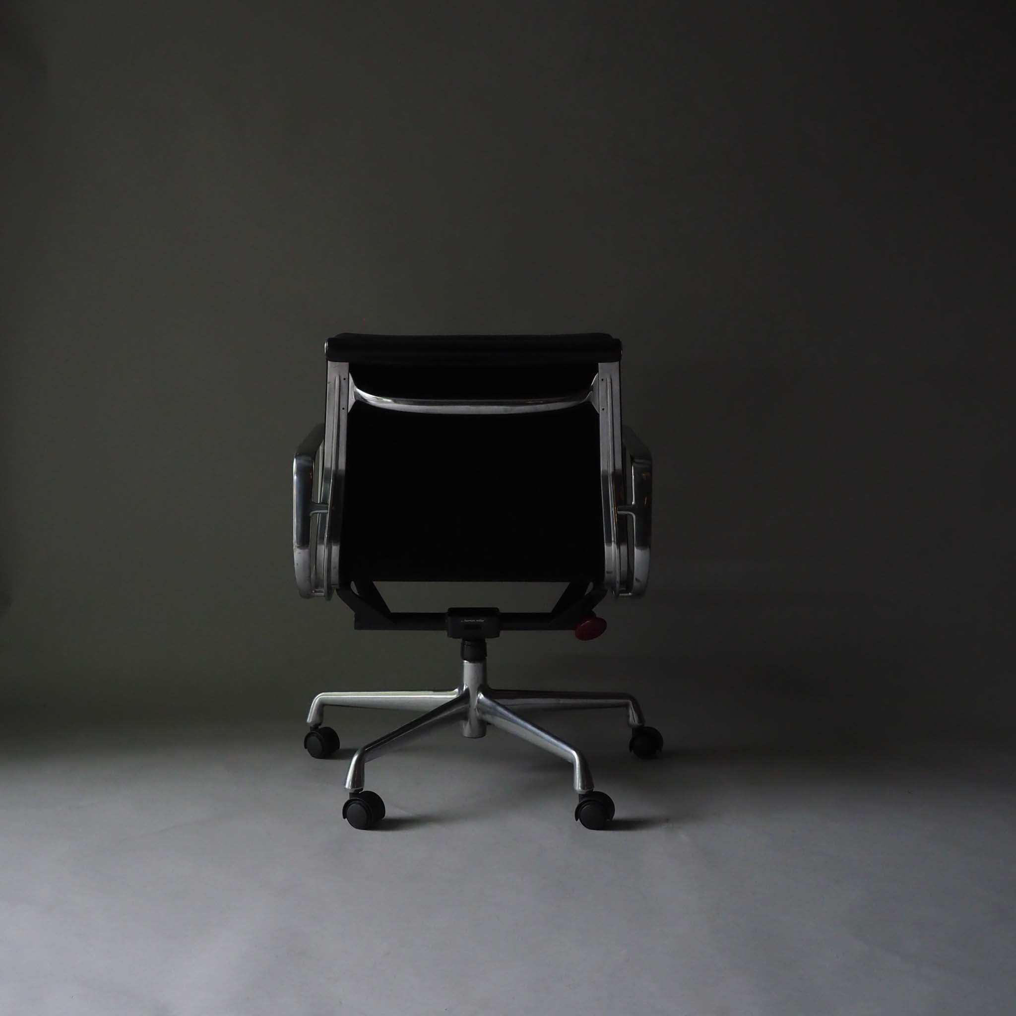 Soft Pad Office Chair by Charles and Ray Eames for Herman Miller, 1990s #44