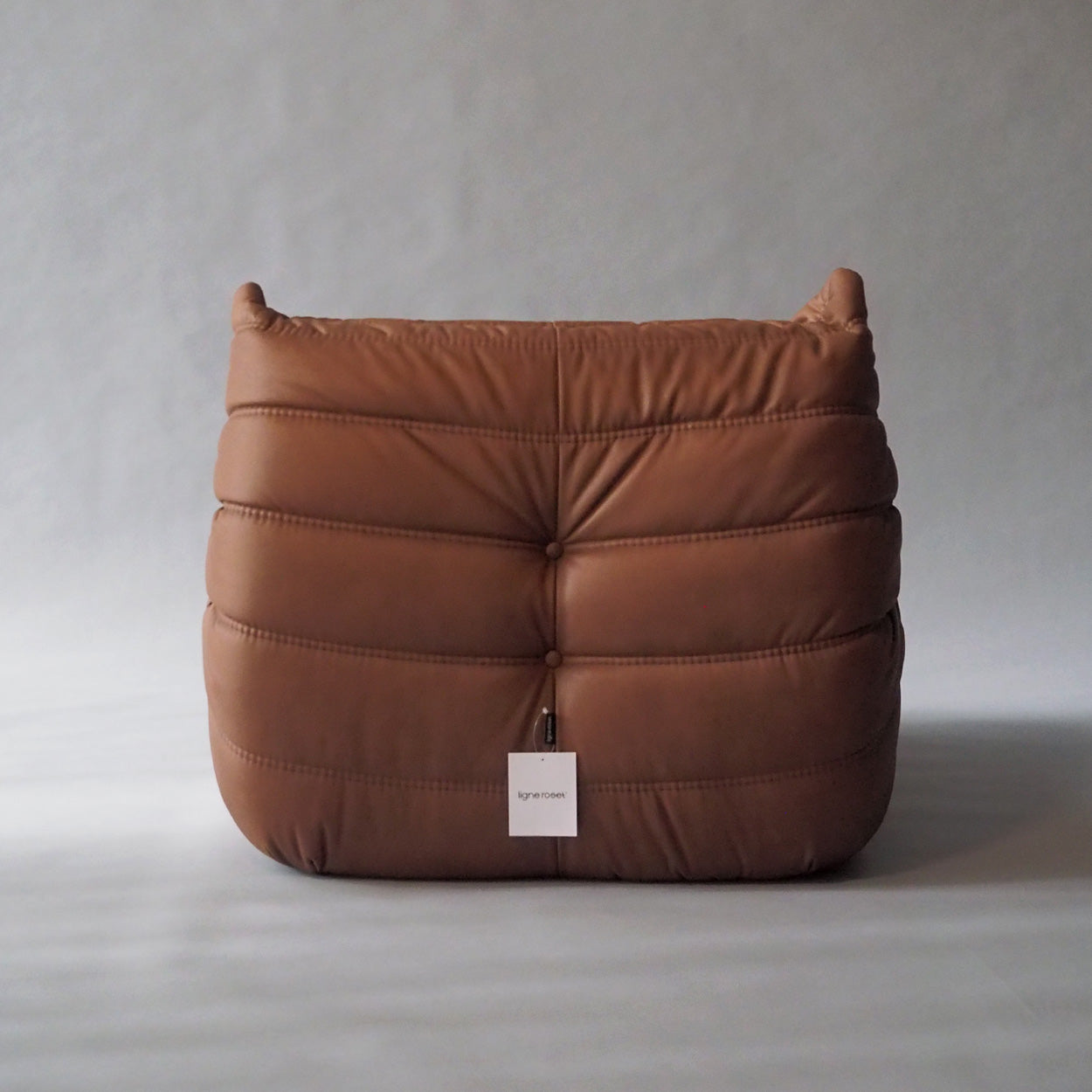 現貨 LIGNE ROSET JP TOGO, NU 3539 Brownstone, 1P 單人沙發