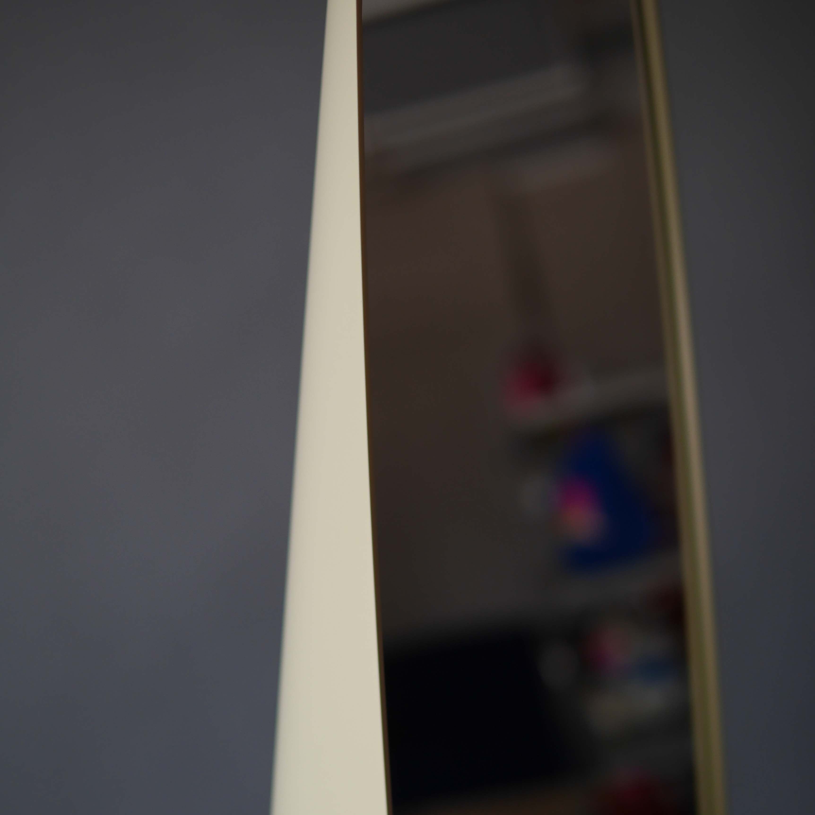 預購收受中 UNGHIA MIRROR 唇膏鏡 - Avorio 象牙白