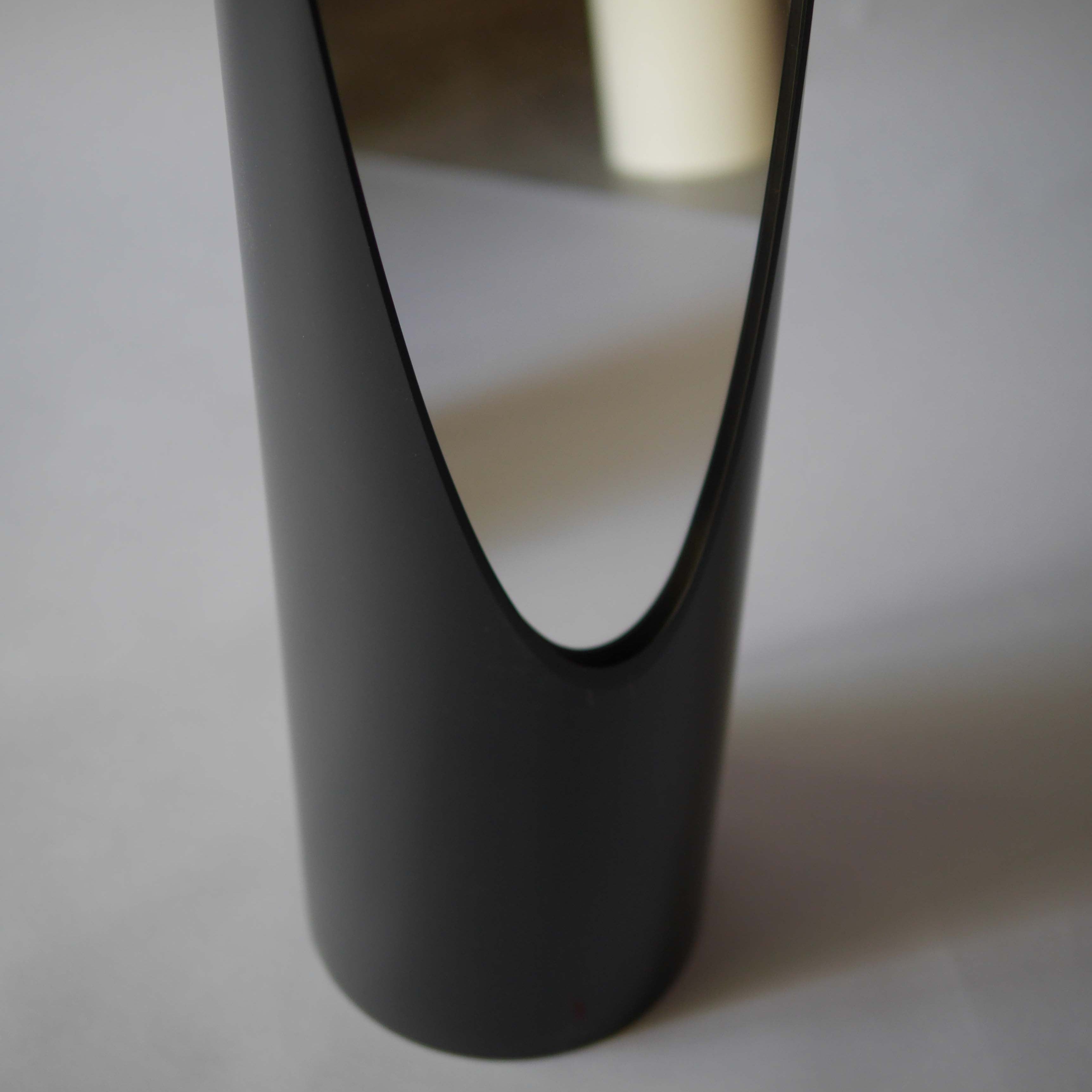 預購收受中 UNGHIA MIRROR 唇膏鏡 - Pure Black 黑色