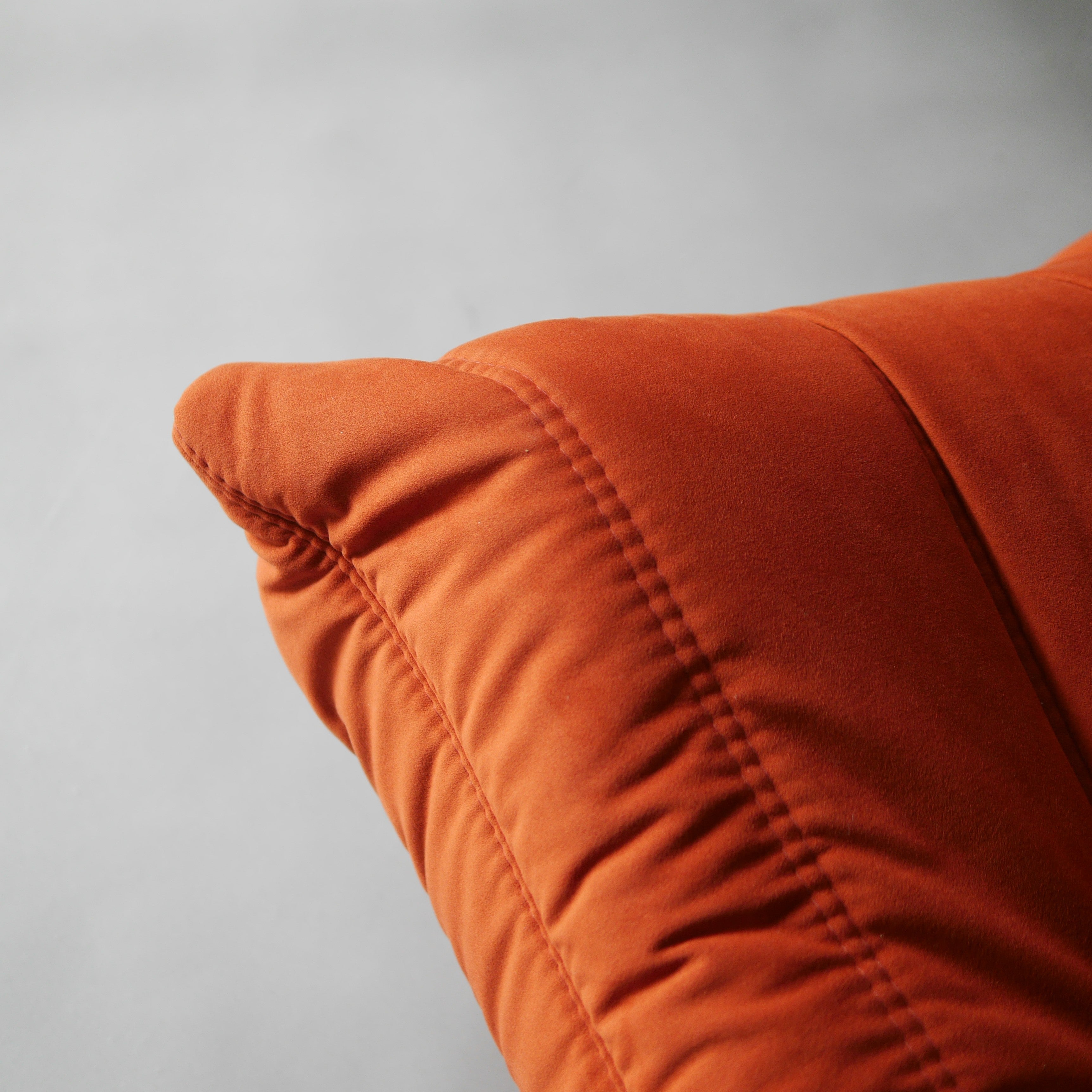 現貨 LIGNE ROSET JP TOGO, HP 8253 Terracotta, 1P 單人沙發